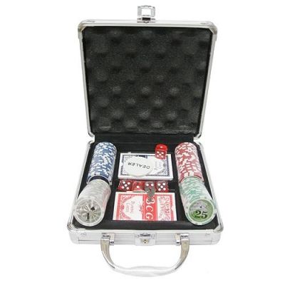 Купить Набор для покера на 100 фишек в кейсе в Москве